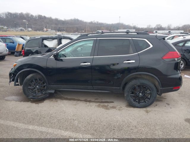 5N1AT2MV5HC825096 Nissan ROGUE SV