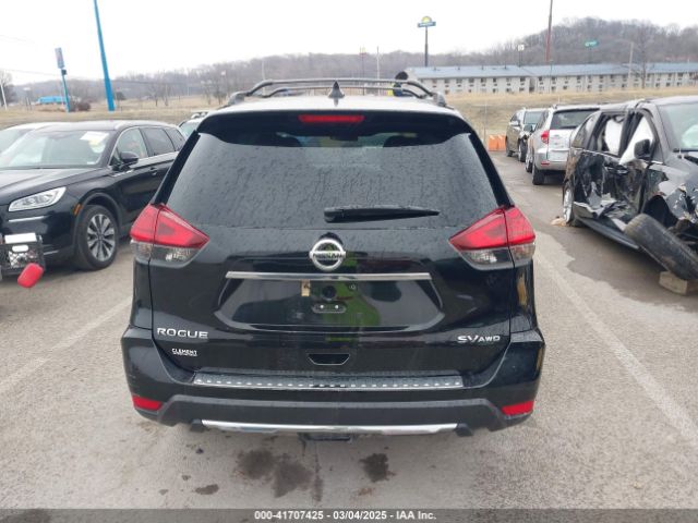 5N1AT2MV5HC825096 Nissan ROGUE SV