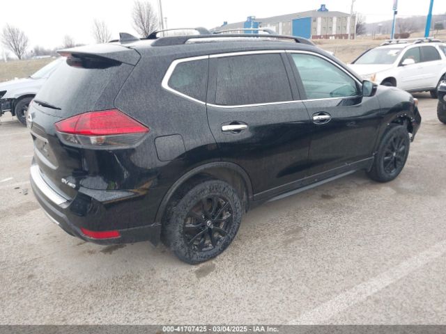 5N1AT2MV5HC825096 Nissan ROGUE SV