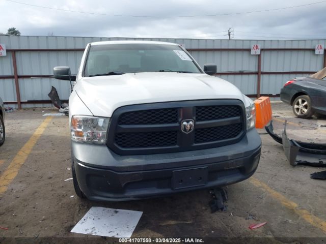 1C6RR6FG4KS515764 RAM 1500 Classic Tradesman  4x2 6'4 Box