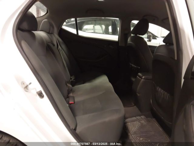 5XXGM4A76FG417507 KIA Optima Lx