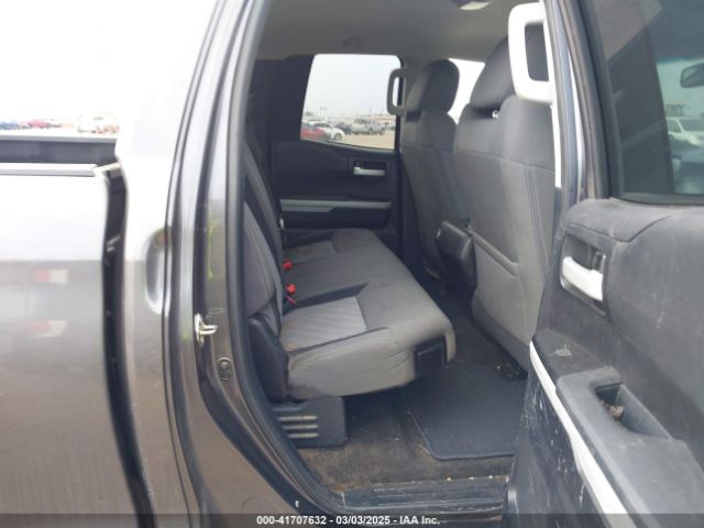 5TFRY5F13EX166878 Toyota Tundra Sr5 5.7l V8