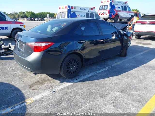 Toyota COROLLA LE 2018 5YFBURHE6JP761043 Image 4