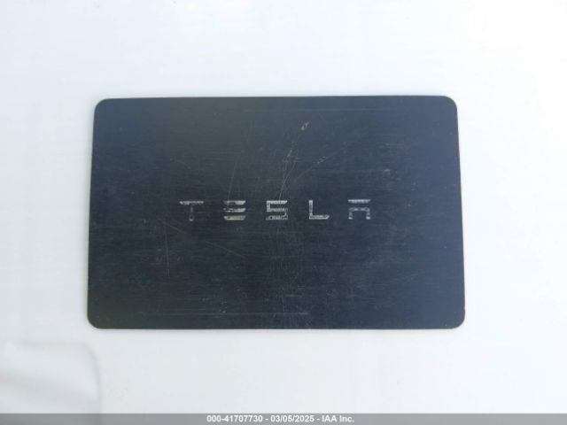 5YJYGDED9MF110697 Tesla Model Y Standard Range Rear-wheel Drive