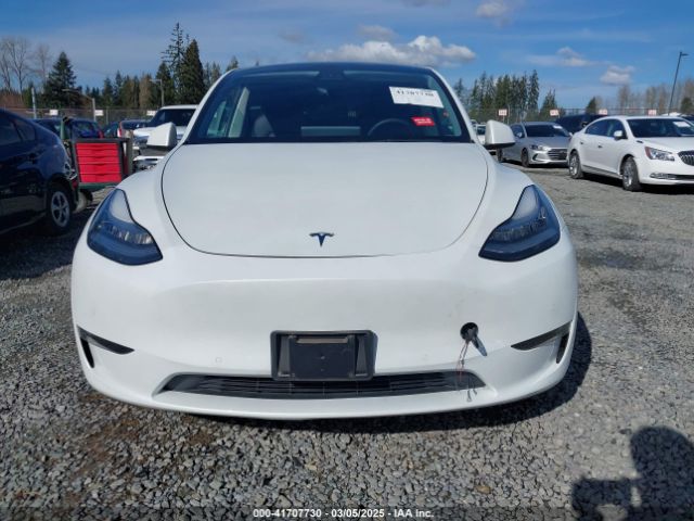 5YJYGDED9MF110697 Tesla Model Y Standard Range Rear-wheel Drive