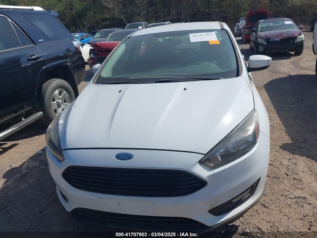 Ford FOCUS SE 2018 1FADP3FE3JL286448 Image 12