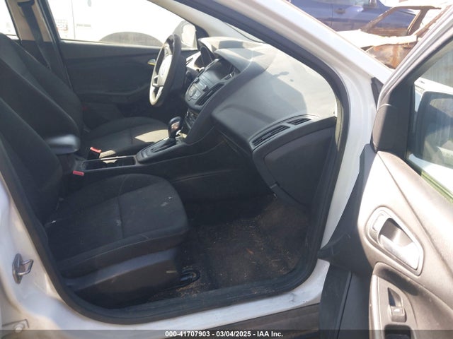 Ford FOCUS SE 2018 1FADP3FE3JL286448 Image 5