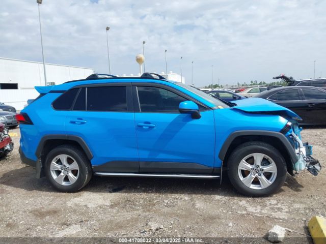 2T3W1RFV3MW164777 Toyota Rav4 Xle