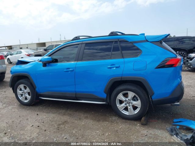 2T3W1RFV3MW164777 Toyota Rav4 Xle