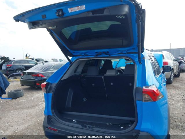 2T3W1RFV3MW164777 Toyota Rav4 Xle