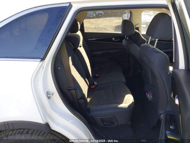 5XYPGDA37KG526732 KIA Sorento 2.4l Lx