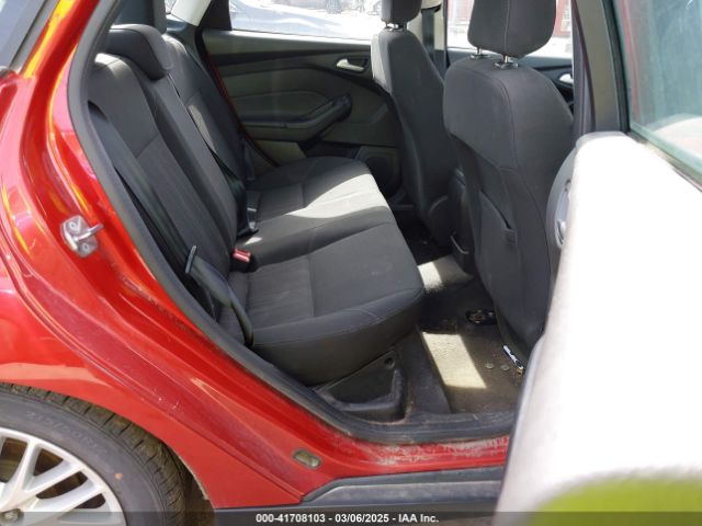 1FADP3FE2JL269804 Ford FOCUS SE