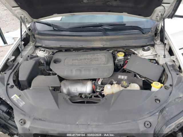 1C4PJLLBXKD405322 Jeep Cherokee Altitude Fwd