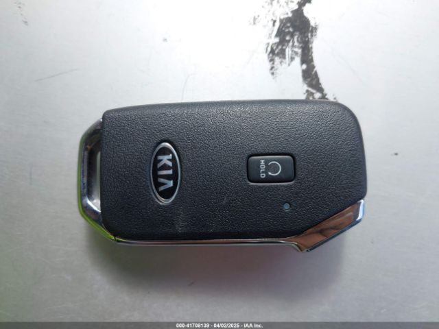 KNDERCAA3M7076667 KIA SELTOS EX