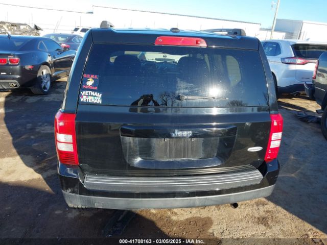 1C4NJPFA4GD754680 Jeep Patriot Latitude