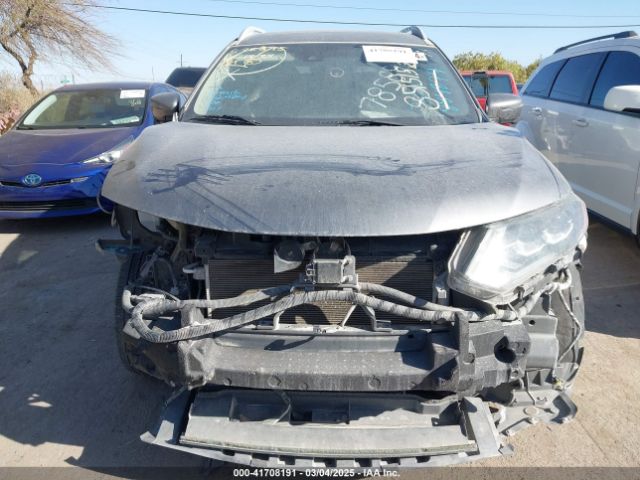 5N1AT2MT0HC884877 Nissan Rogue Sl