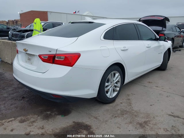 Chevrolet MALIBU LT 2018 1G1ZD5STXJF260381 Image 4