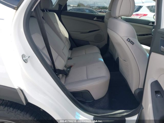 KM8J33A40JU808319 Hyundai TUCSON SEL