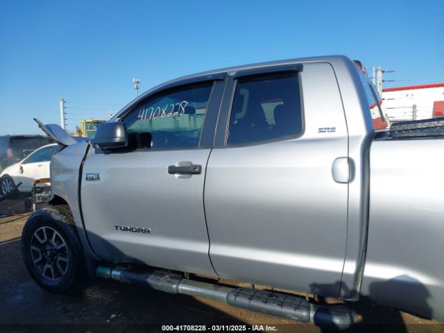5TFUW5F14HX667119 Toyota Tundra Sr5 5.7l V8
