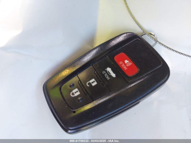 4T1B11HKXJU146770 Toyota CAMRY SE