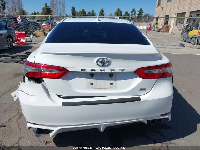 4T1B11HKXJU146770 Toyota CAMRY SE