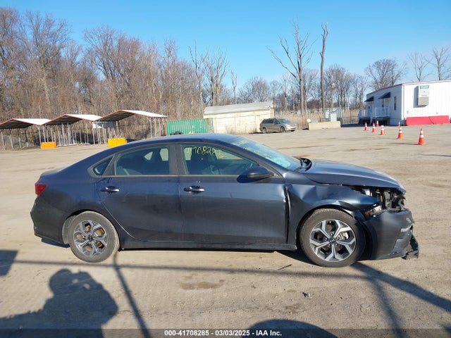 3KPF24AD3KE122360 KIA Forte Lxs