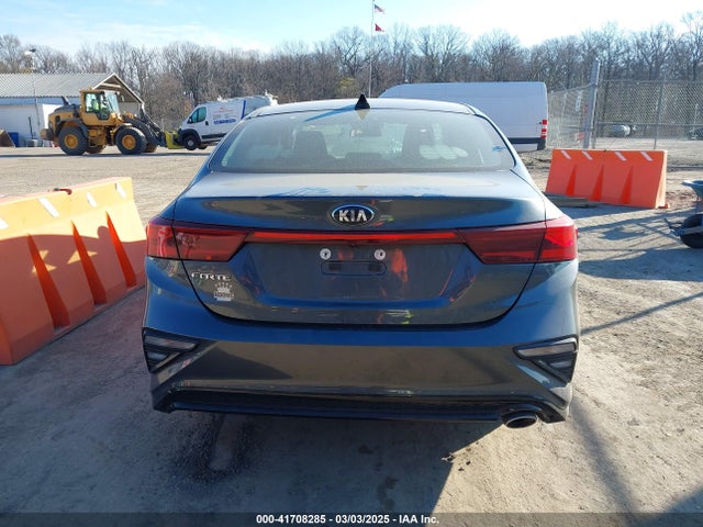 3KPF24AD3KE122360 KIA Forte Lxs
