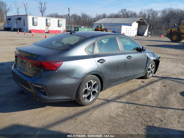 3KPF24AD3KE122360 KIA Forte Lxs