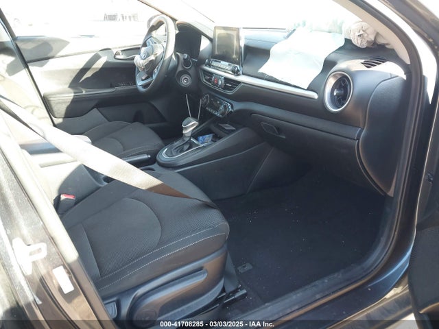 3KPF24AD3KE122360 KIA Forte Lxs