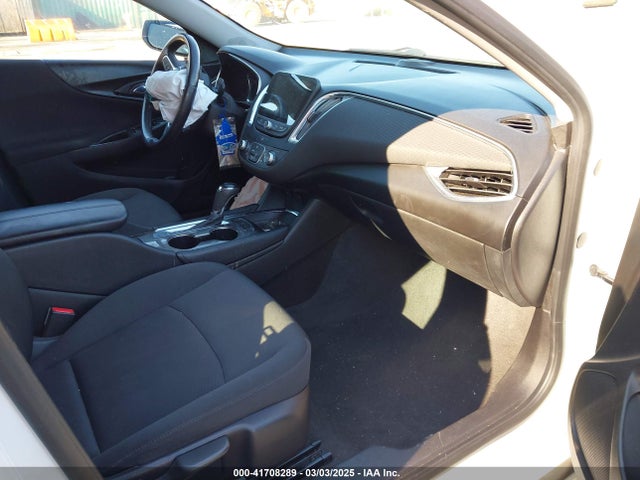 1G1ZD5ST1JF154546 Chevrolet MALIBU LT
