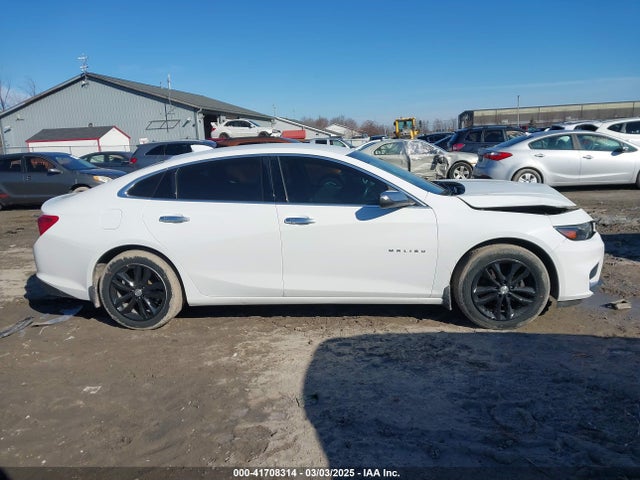 1G1ZE5ST4HF179951 Chevrolet MALIBU 1LT