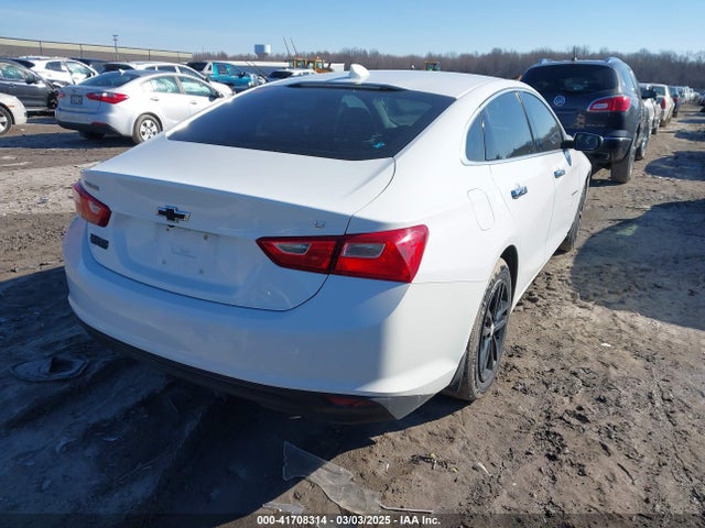 1G1ZE5ST4HF179951 Chevrolet MALIBU 1LT