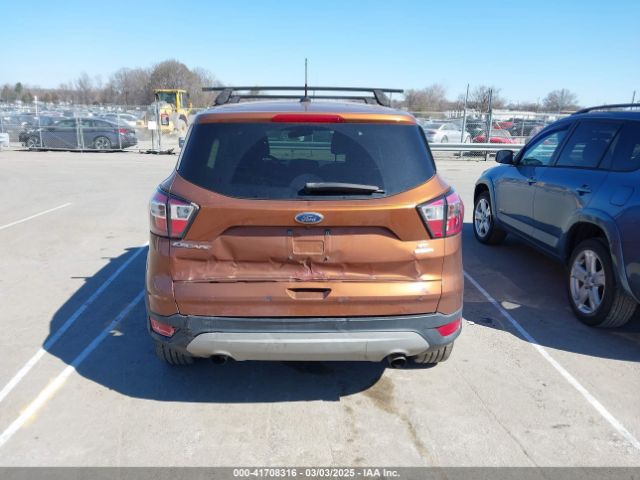1FMCU0GD7HUC87802 Ford ESCAPE SE
