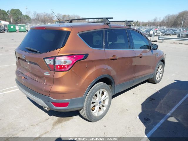 1FMCU0GD7HUC87802 Ford ESCAPE SE