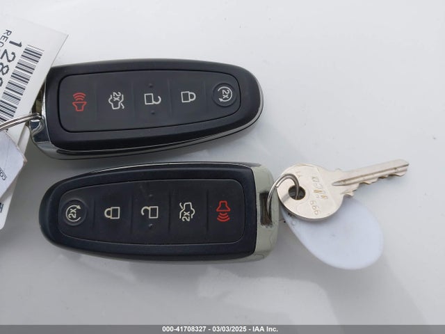 Ford ESCAPE SE 2019 1FMCU9GD5KUA72348 Image 11