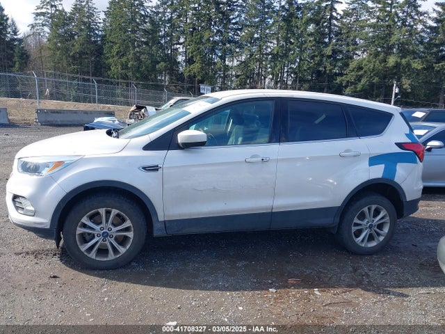 Ford ESCAPE SE 2019 1FMCU9GD5KUA72348 Image 14