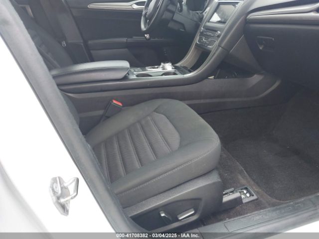 3FA6P0LU0JR270888 Ford Fusion Hybrid Se
