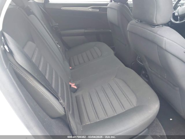 3FA6P0LU0JR270888 Ford Fusion Hybrid Se