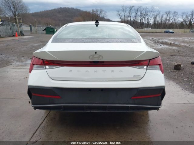 KMHLM4DJ0RU103318 Hyundai Elantra Hybrid Blue