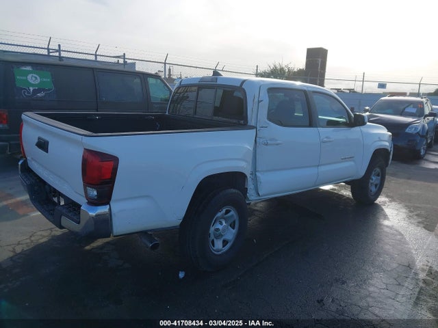 5TFAX5GN4HX092764 Toyota Tacoma Sr5