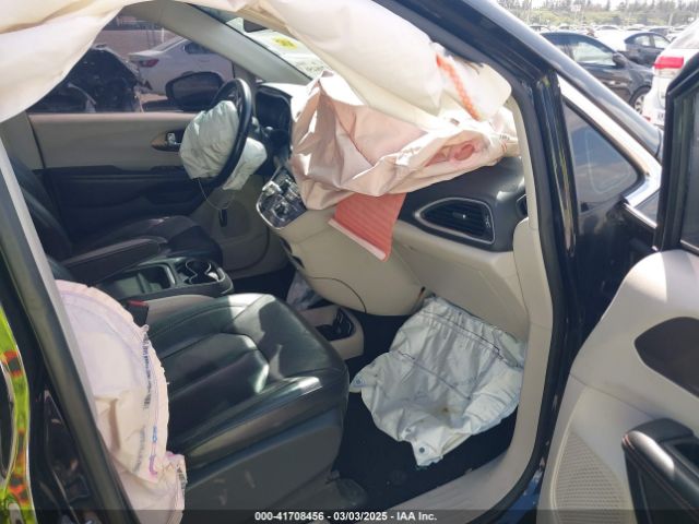 2018 CHRYSLER PACIFICA 2C4RC1BG4JR354724 Photo 4