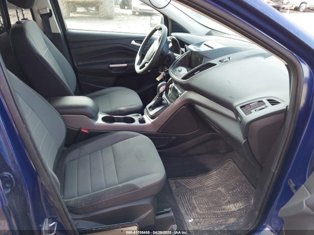 1FMCU9GX1FUA53215 Ford ESCAPE SE