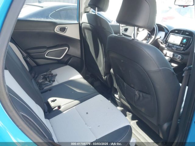 KNDJ53AU7P7206961 KIA Soul Gt-line
