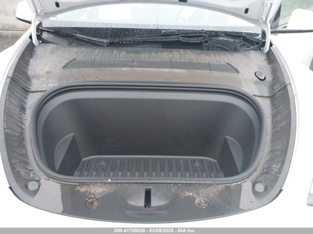 2021 TESLA MODEL Y 5YJYGDEF2MF230374 Photo 9