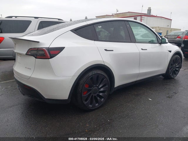 2021 TESLA MODEL Y 5YJYGDEF2MF230374 Photo 3