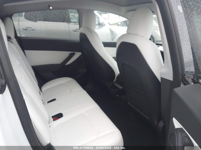 2021 TESLA MODEL Y 5YJYGDEF2MF230374 Photo 7
