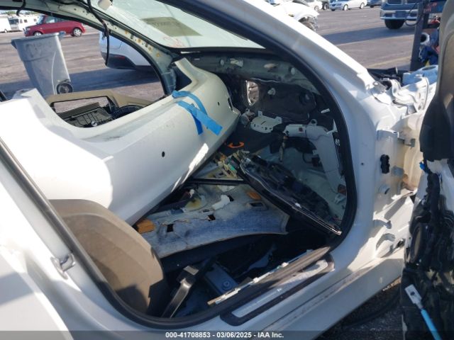 2019 BMW 330I WBA5R1C58KFH29887 Photo 4