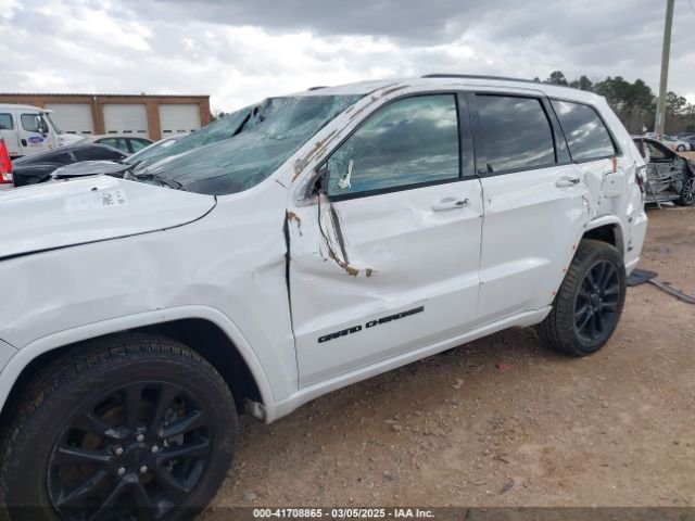 1C4RJFAG1JC264301 Jeep Grand Cherokee Altitude 4x4