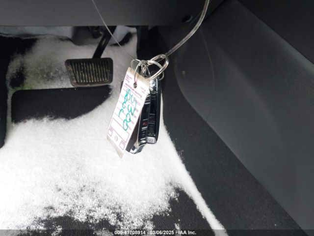 KNDJ23AU0R7233351 KIA SOUL S