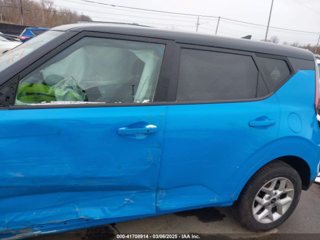KNDJ23AU0R7233351 KIA SOUL S